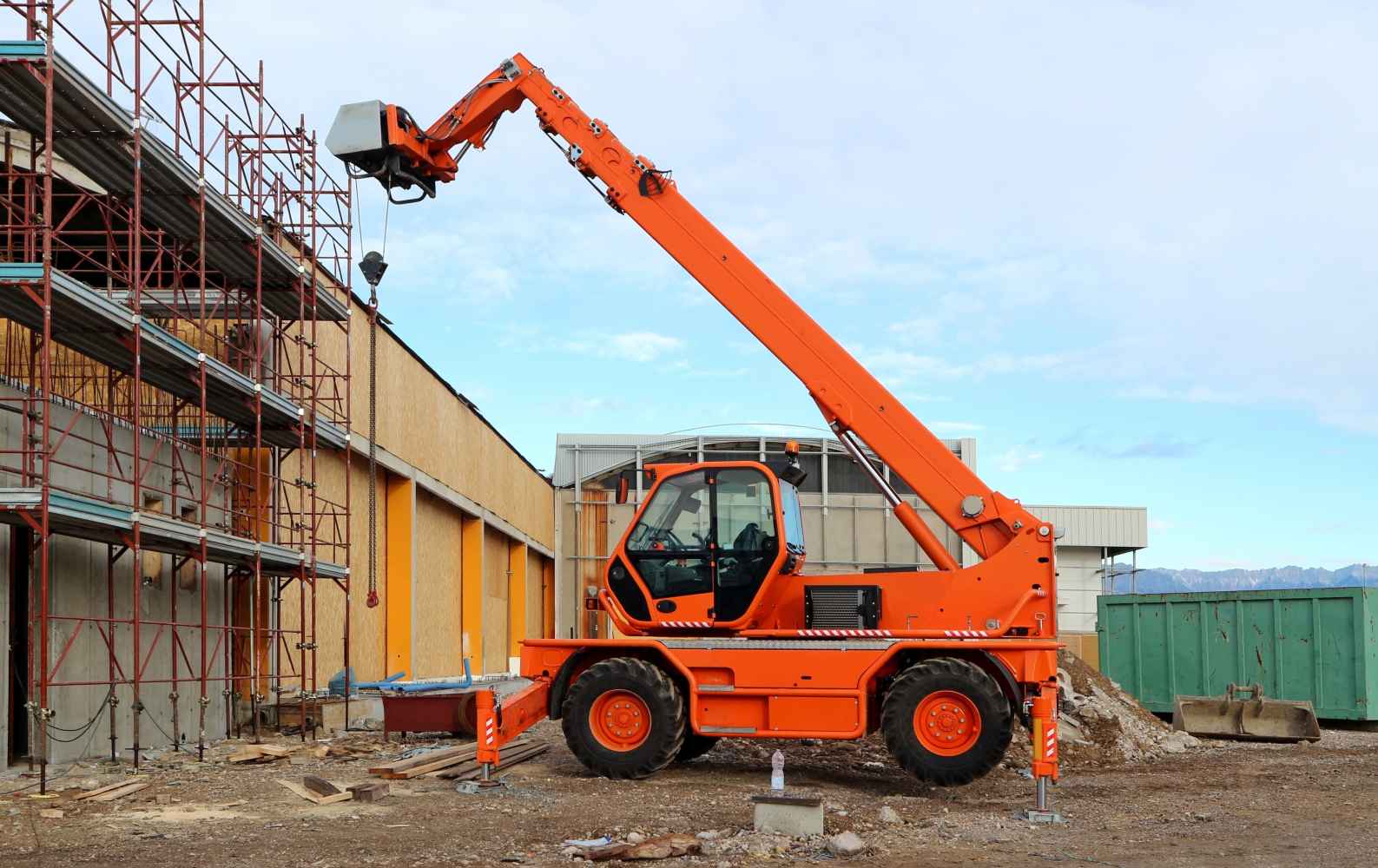 Maximize Telehandler Productivity with Essential Maintenance and Safety Tips