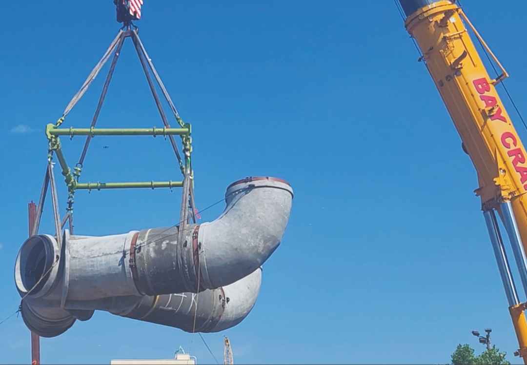 rectangular spreader beam and synthetic roundslings in basket-hitches