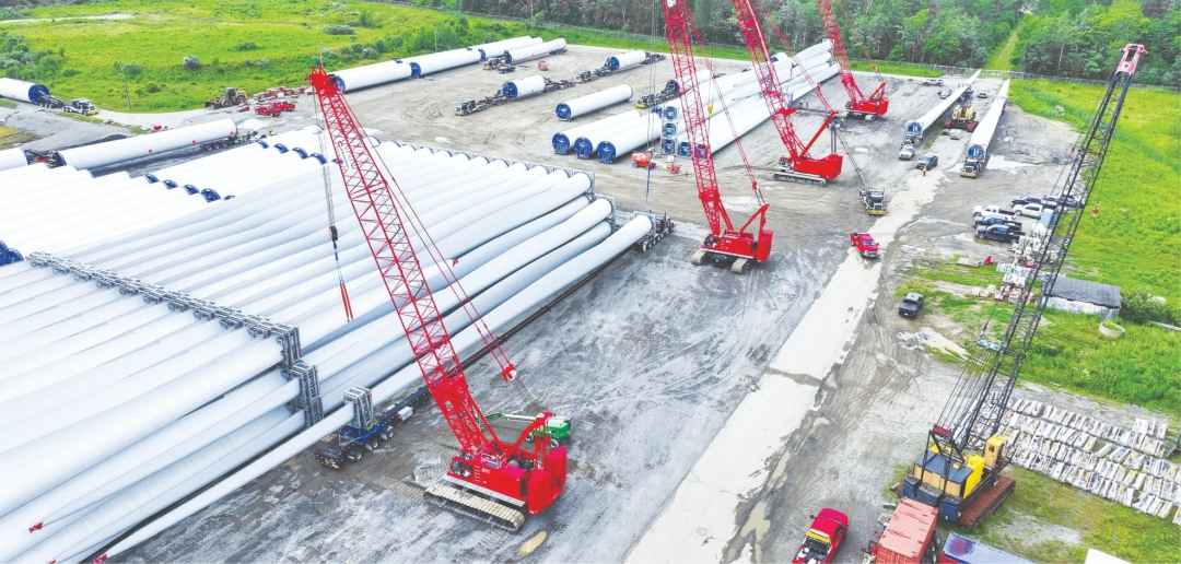 Manitowoc lattice boom crawlers