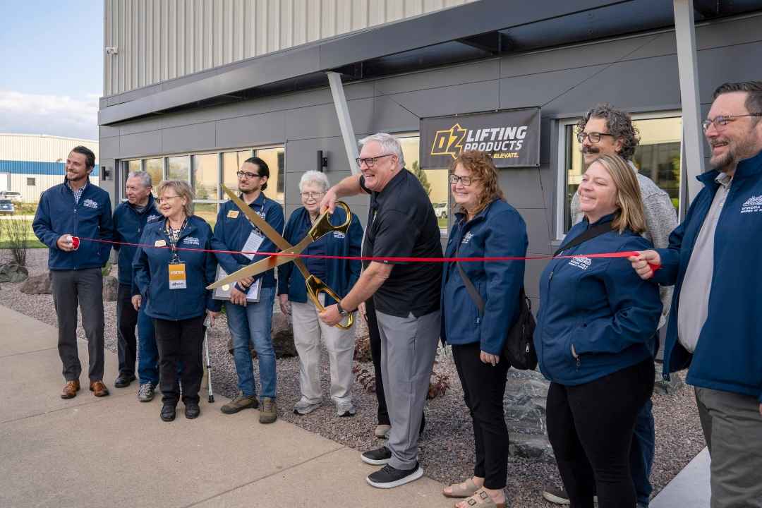 OZ Lifting Opens New Winona Facility