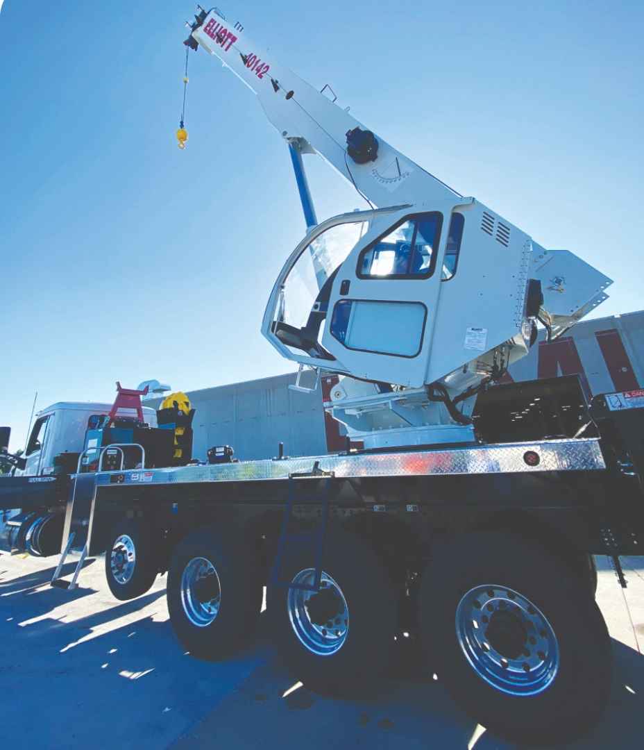 Elliott boom truck crane 40142 model