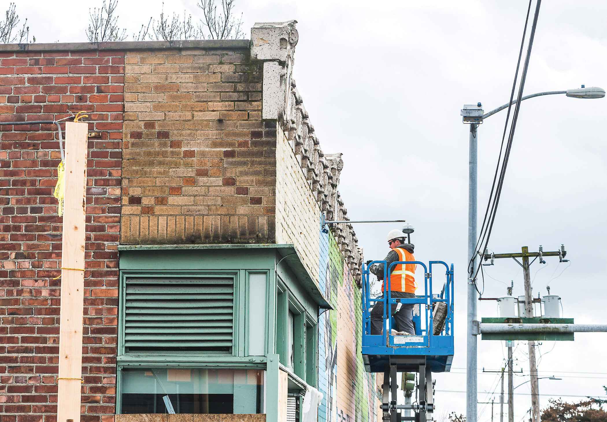 IPAF Campaign Promotes MEWP Safety Near Roadways