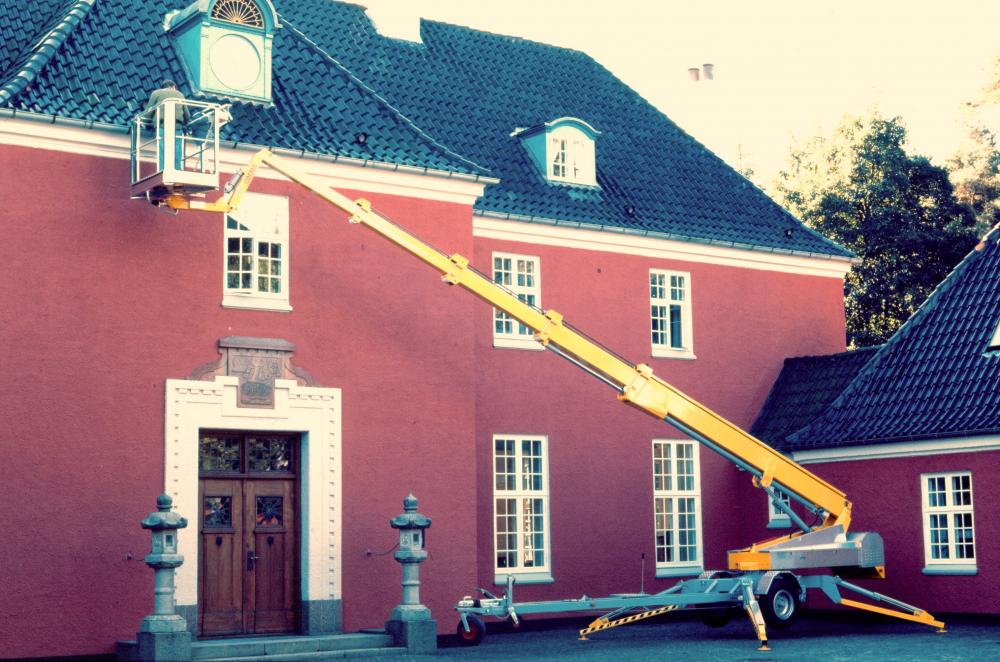 Hello, Hybrid-Powered Aerial Lifts