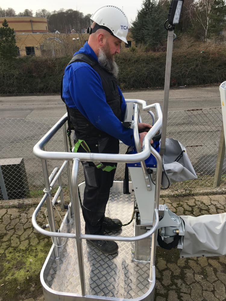 ReachMaster Rolls Out Anti-Entrapment Safety Systems for Compact Aerial Lifts