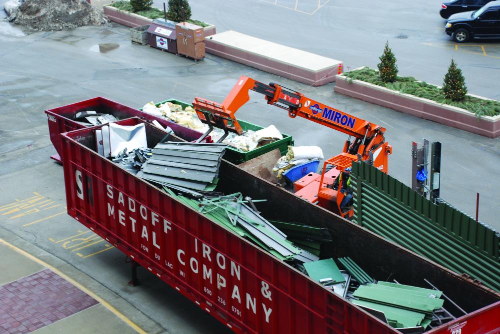 Lambeau Lifts: A Team of 32 Aerials, Telehandlers, and Cranes is Key to Stadium Expansion