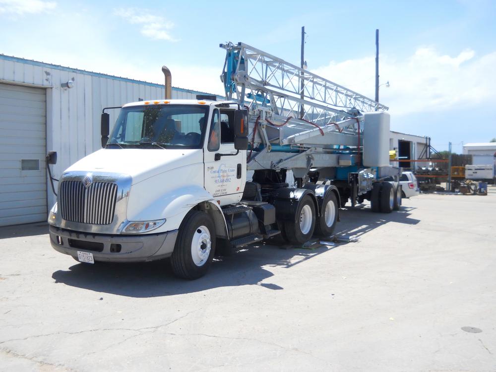 Vicario Self-Erectors Now Available in North America