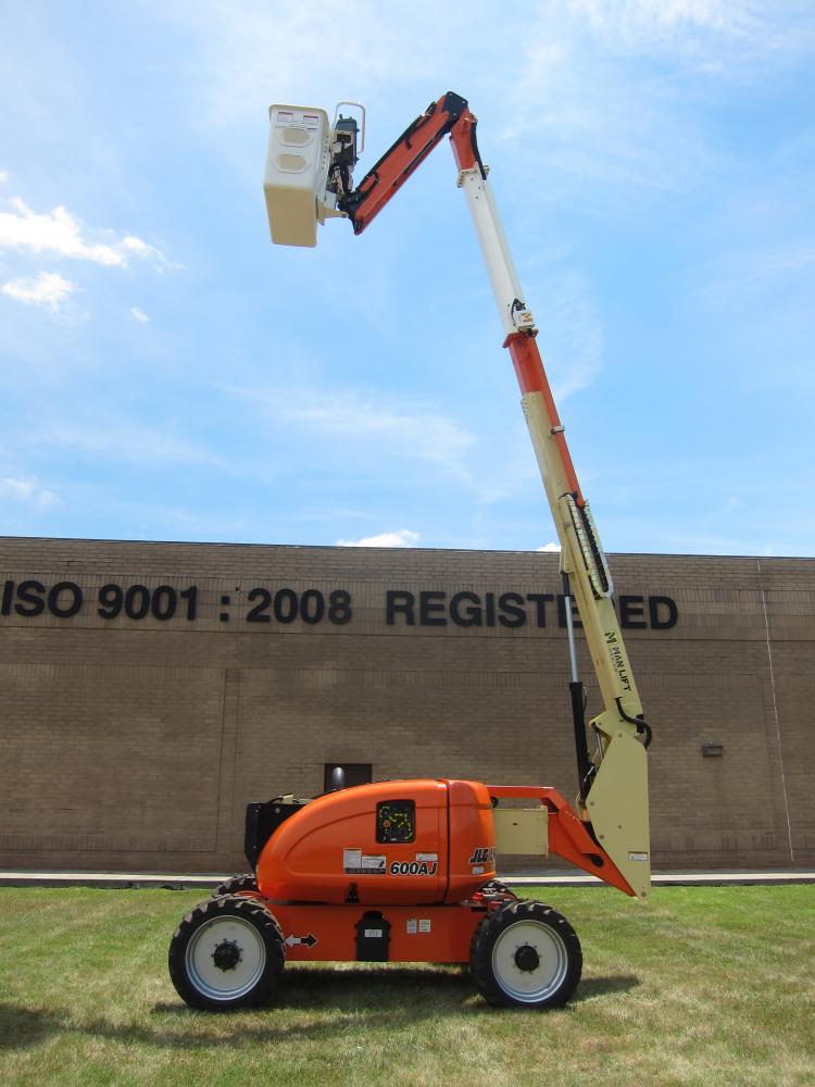 MLM Rolls Out its Tallest Line of Self-Propelled Insulated Lifts