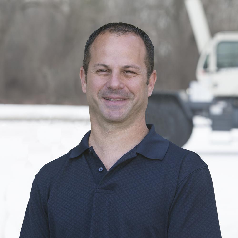 Empire Crane Expands Sales Team to Focus on Magni Rotating Telehandlers