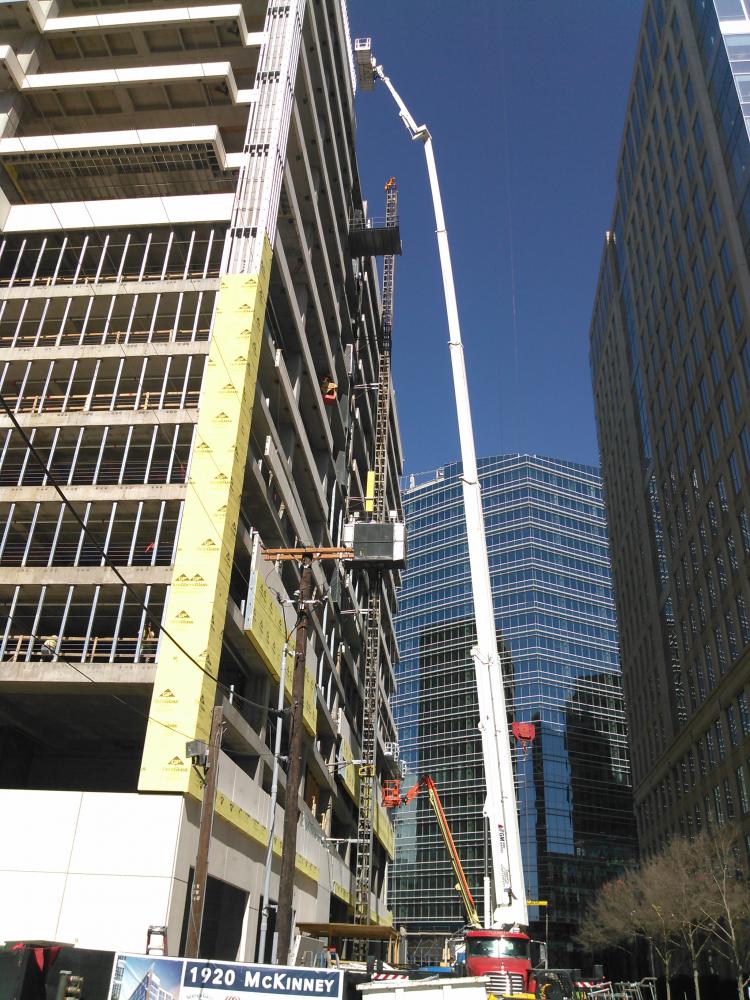 Kardie Equipment Rents High-Reach Platforms for Non-Wind Work