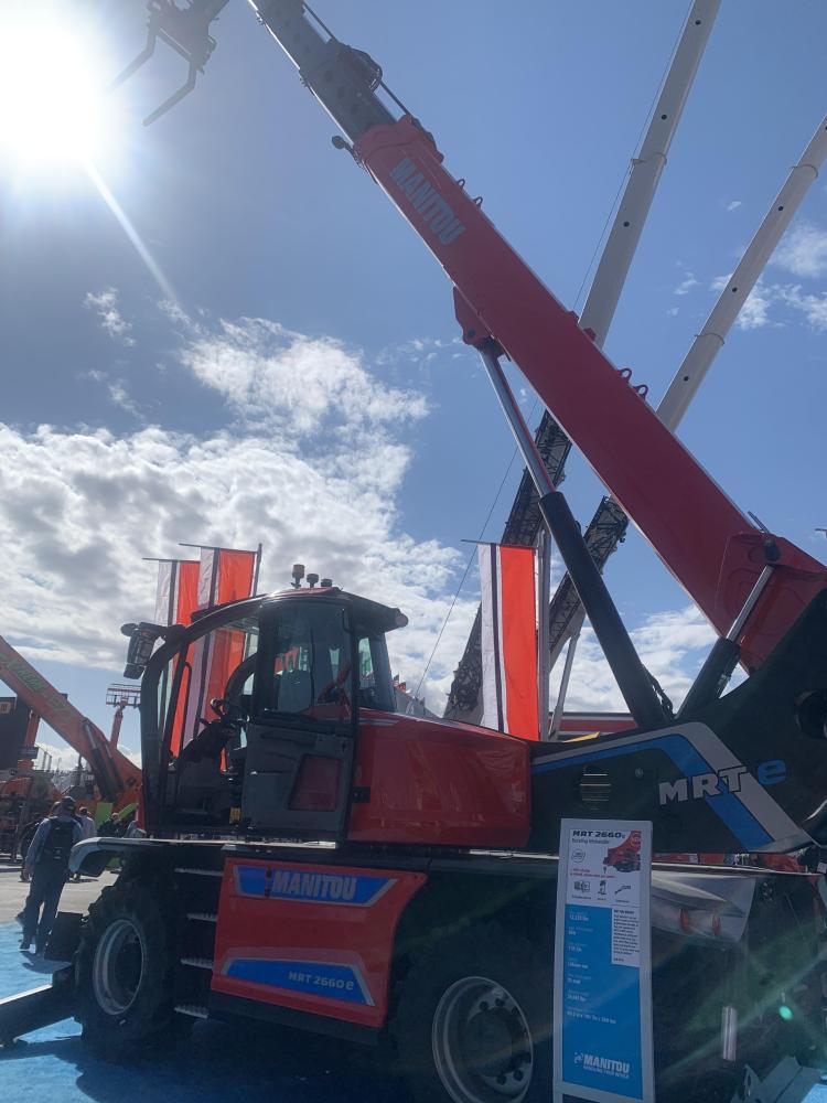 Sourcewell Awards Manitou and GEHL Cooperative Purchasing Contract