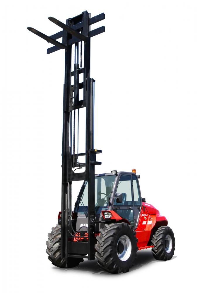 Manitou's Updated M 40 RT Forklift Carries Lots of Important New Features