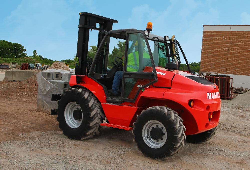Manitou's Updated M 40 RT Forklift Carries Lots of Important New Features