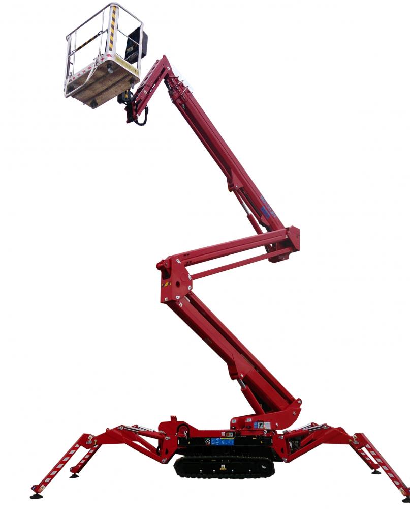 BlueLift B85 Makes Debut at Tree Care Show