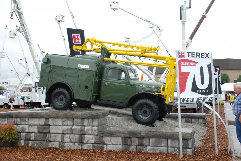 ICUEE Exhibits Chock Full of New and Updated Equipment