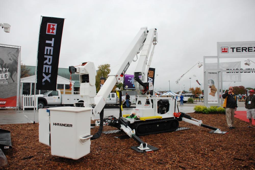 ICUEE Exhibits Chock Full of New and Updated Equipment