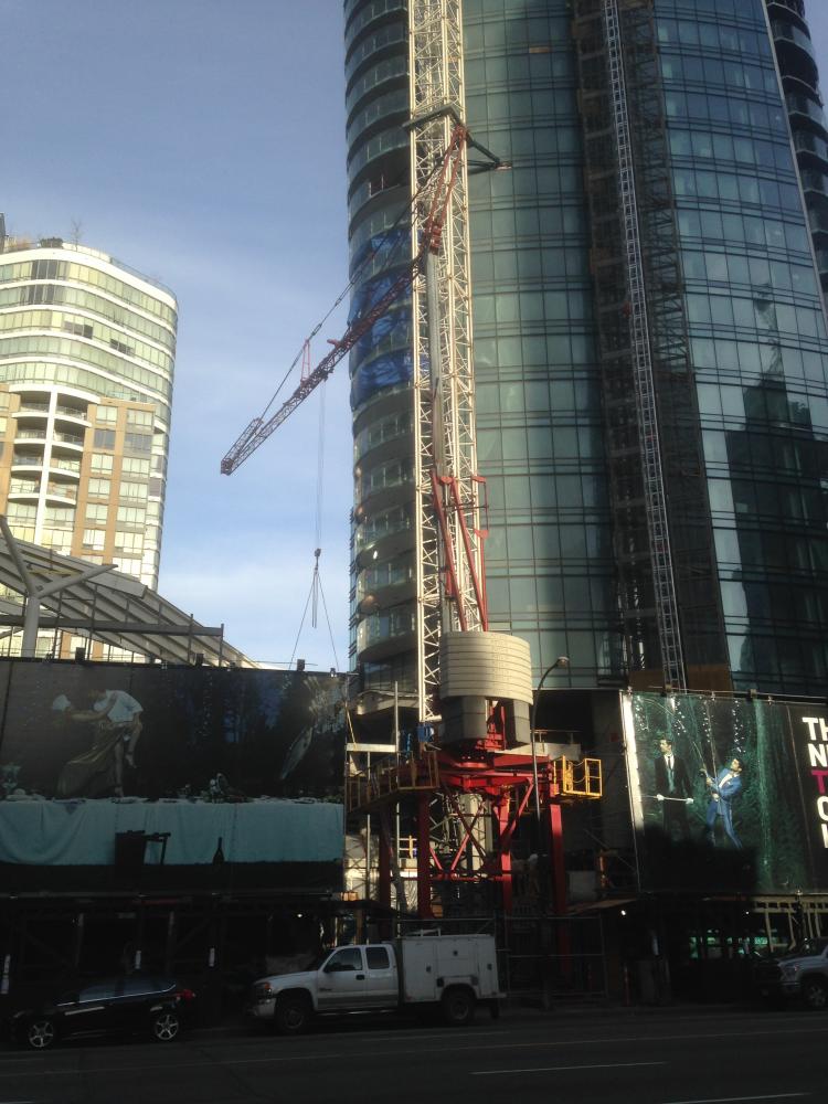 Rented Self-Erector Trumps Challenges