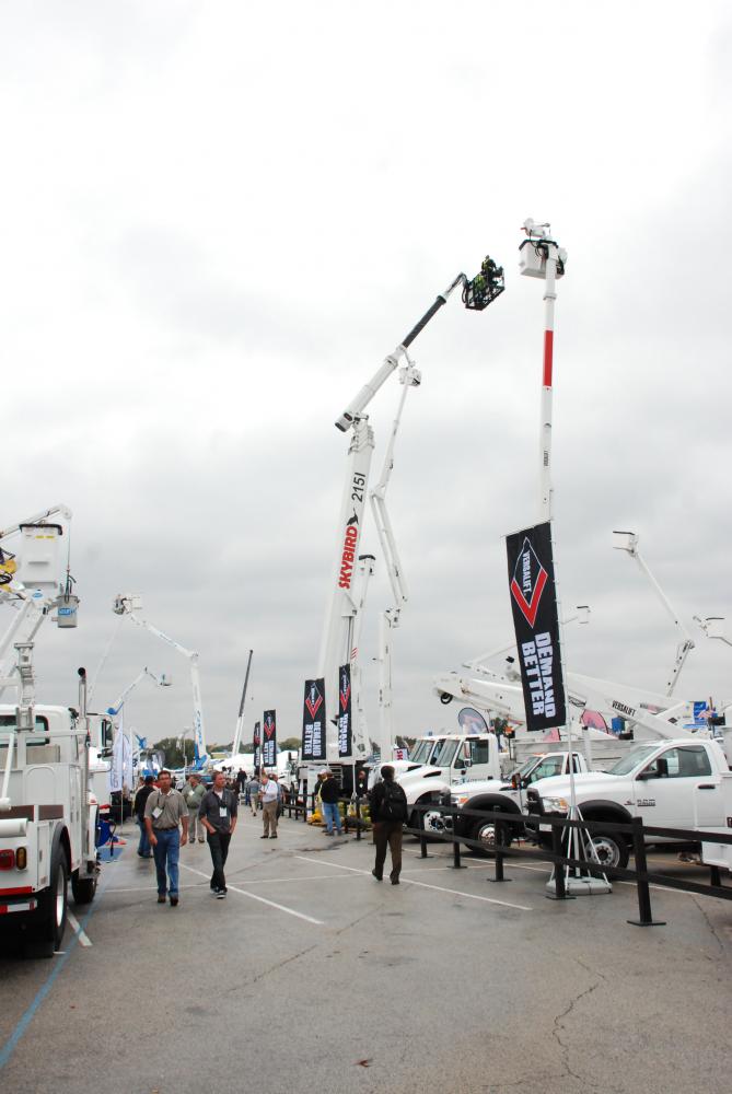 ICUEE Exhibits Chock Full of New and Updated Equipment